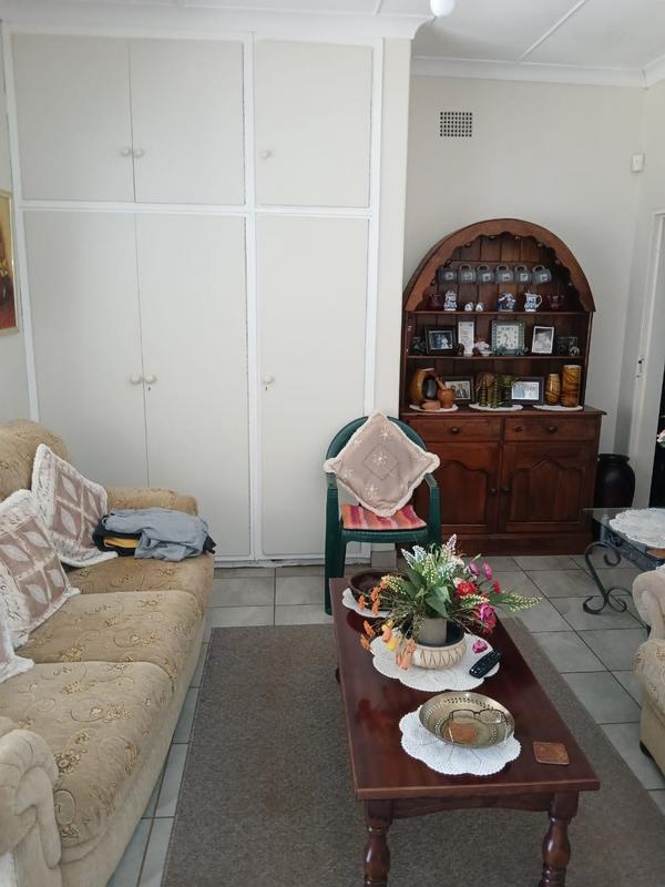 To Let 2 Bedroom Property for Rent in Oudedorp North West